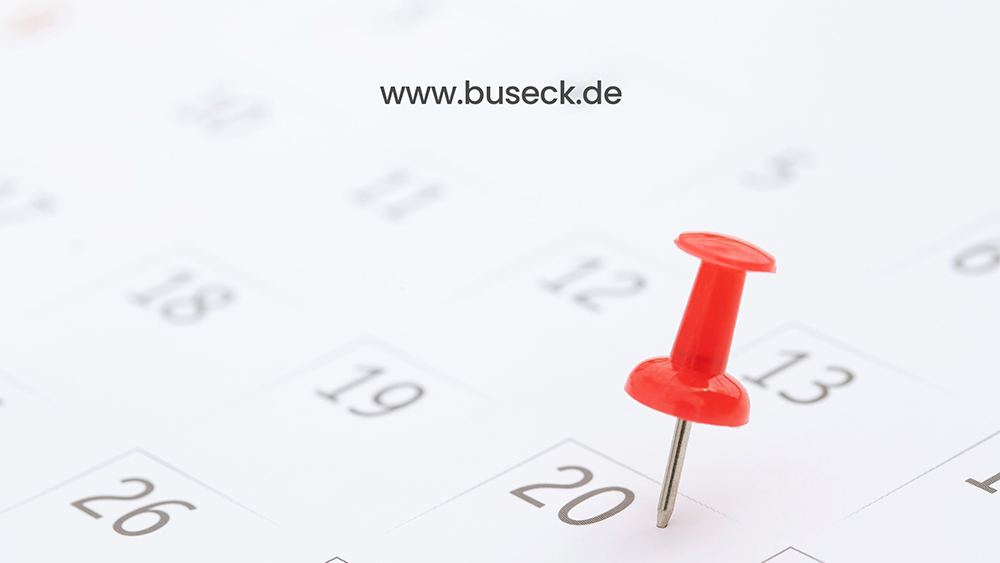 Pin auf einem Datum
