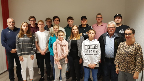 Gruppenbild Mitglieder KJB